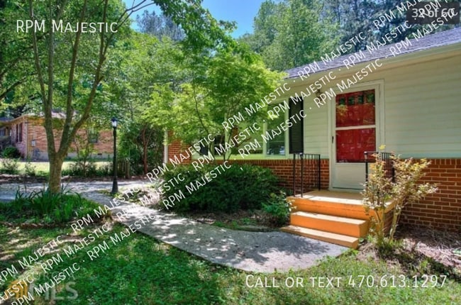 Photo - 2118 Rosser Terrace