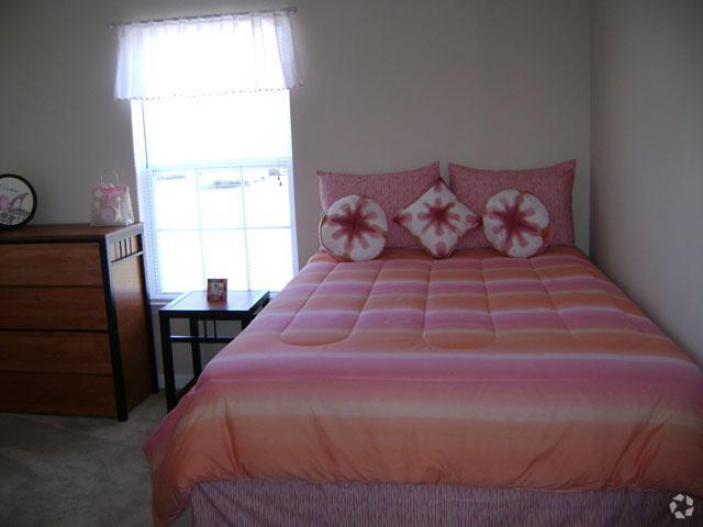 Bedroom - The Edge Student Apartments