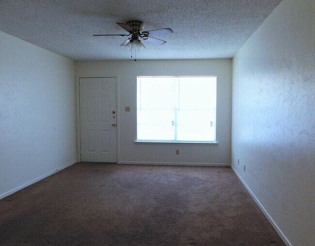 Photo - 1503 Janis Dr Unit # A