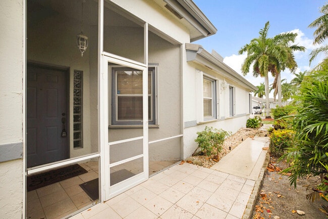Photo - 6262 Breckenridge Cir
