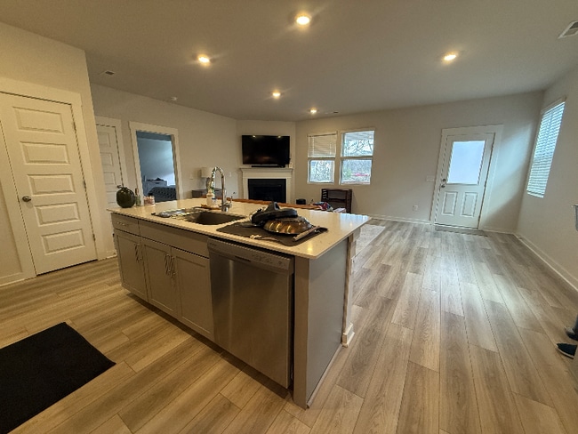 Photo - 845 Nightingale Ave