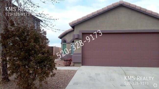 Building Photo - 3bedroom 2 bath House - Rancho Sahuarita -...