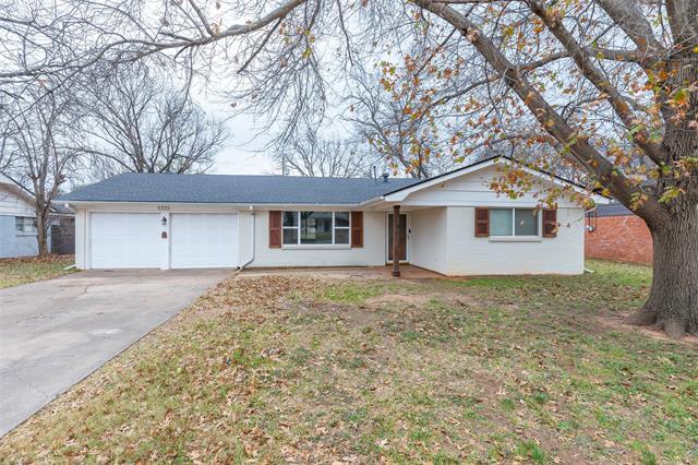 Building Photo - 2325 Sylvan Dr