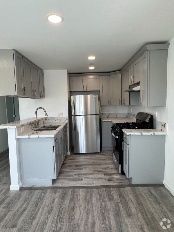 Building Photo - 1503 Cochran Ave Rental