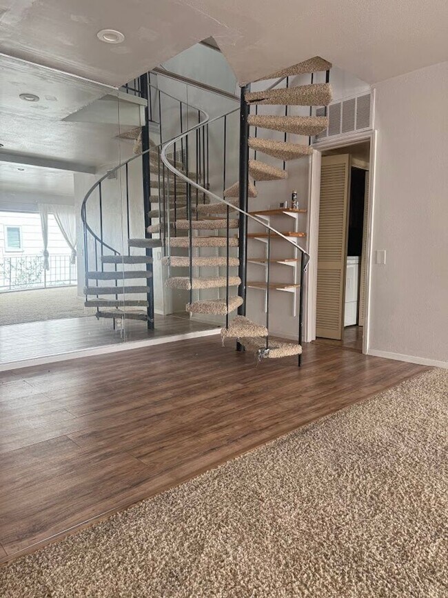 Photo - San Pedro Square - West Campus - Townhome - Old School Luxery - W/D - Fireplace - Updated Kitchen... Unit San Pedro Square #14