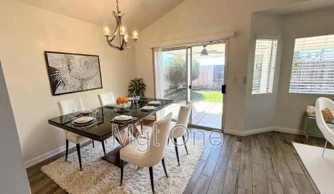 Photo - 23097 Mansfield Ln