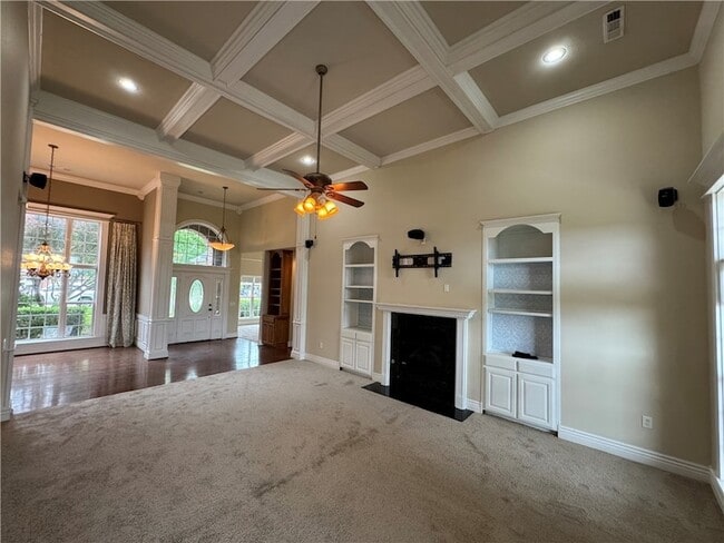 Photo - 407 Lyndal Ln