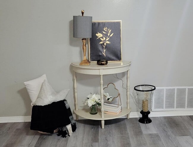 Photo - 3 bed room home for rent in Moore!  2 baths, 2 car garage with fenced yard near Santa Fe and SW 4...