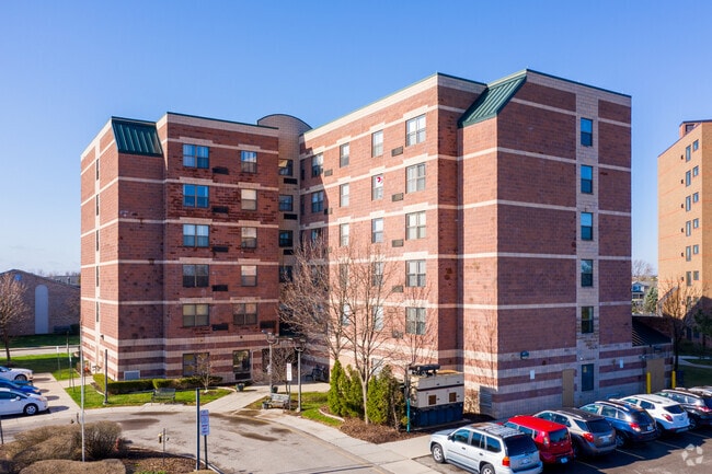 Canton Manor