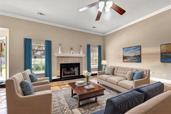 Photo - 2046 Pine Woods Rd