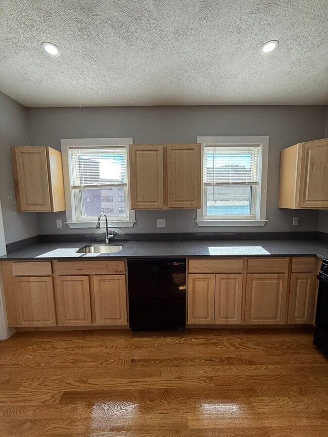 17 Marcy Rd Unit 2