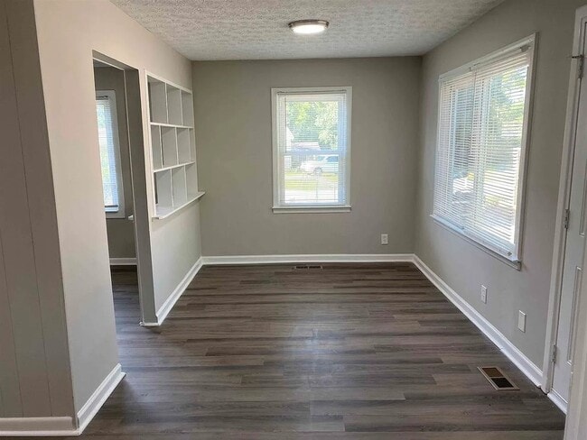 137 Napier Ave
