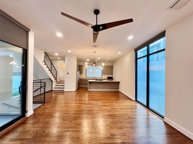 Photo - 2322 Camden Dr Unit B