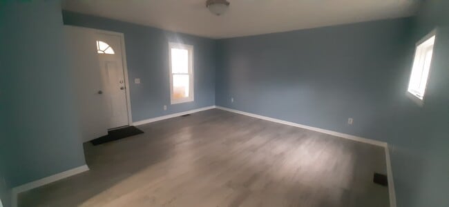 Family Room - 3792 Brick Schoolhouse Rd Unit Back B