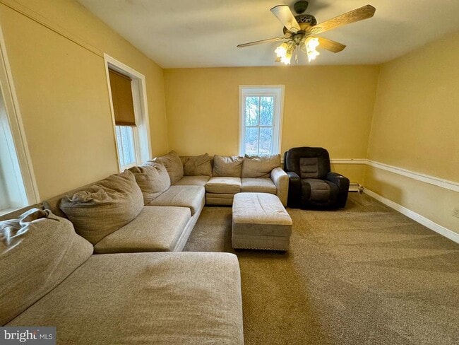 Photo - 180 Sassamansville Rd