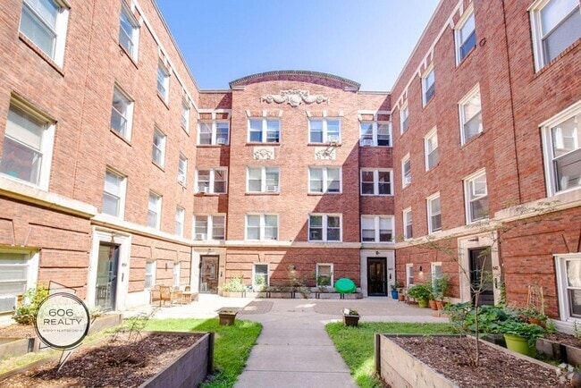 Building Photo - 842 E 53rd St Rental
