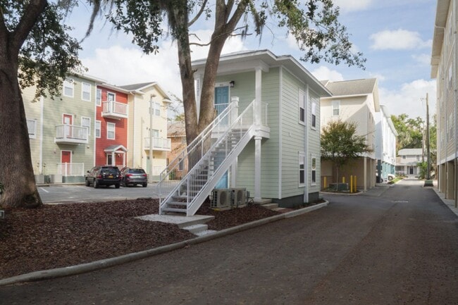 Building Photo - A1121 Woodbury Row Phase III Rental