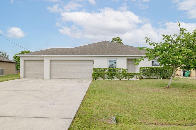 Building Photo - 362 NW Bayshore Blvd Rental