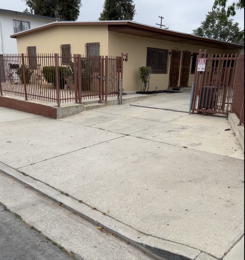 Photo - 1116 W 102nd St Apartments Unit 1116
