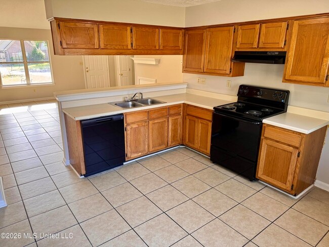 Photo - 7011 Hampton Dr