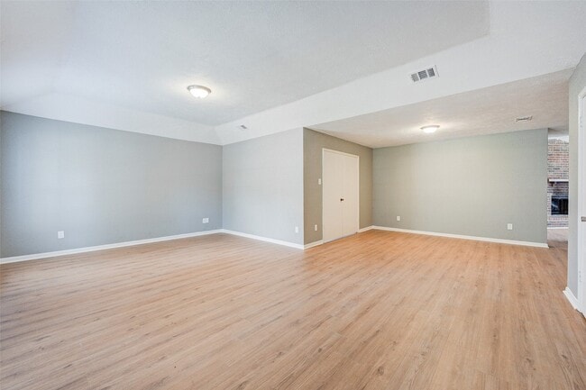 Photo - 11602 Lennington Ln