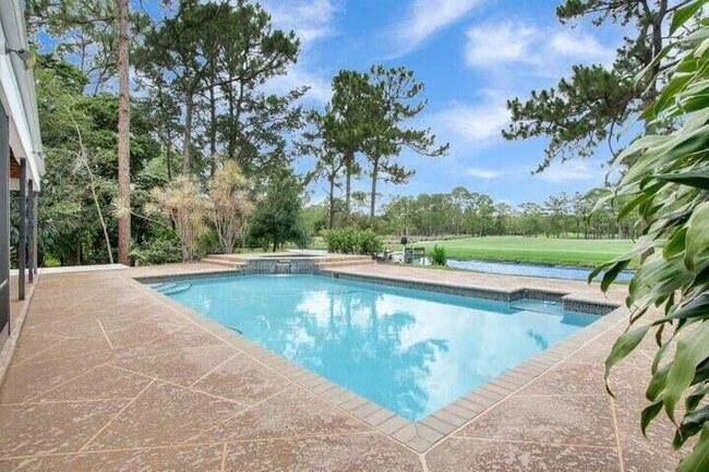 Photo - 1328 SE Colony Way