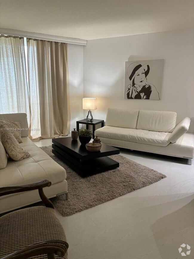 Building Photo - 19501 W Country Club Dr Unit 2601 Rental