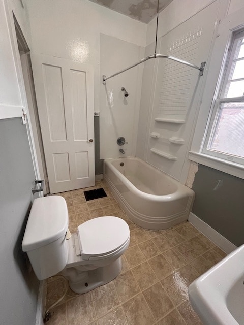 Photo - 300 S Washington St