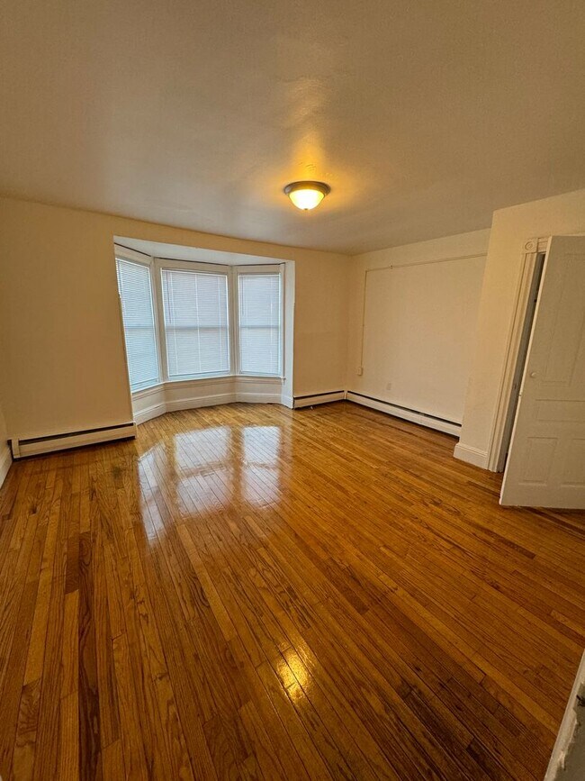 Photo - 623 Walnut St Unidad 623 Wallace St  2