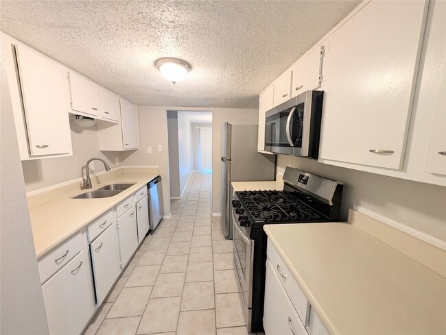 Photo - 2039 Wigmaker Dr