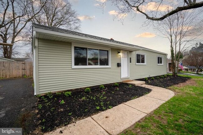 Photo - 103 Durso Dr House