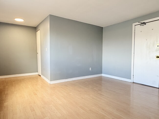 Photo - 751 Windsor Ave Unit 3