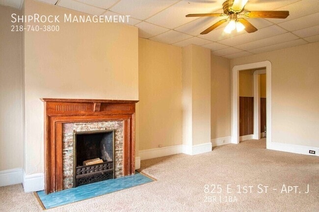Photo - 825 E 1st St Unidad Apt. J