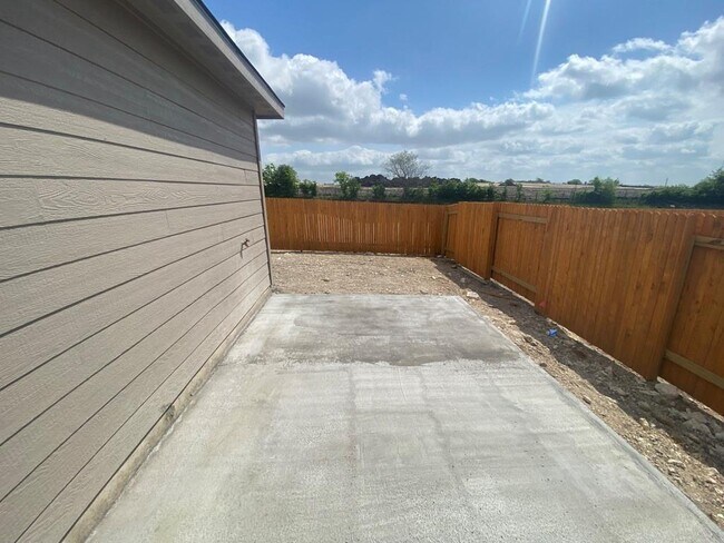 Photo - 309 Riverdale Dr