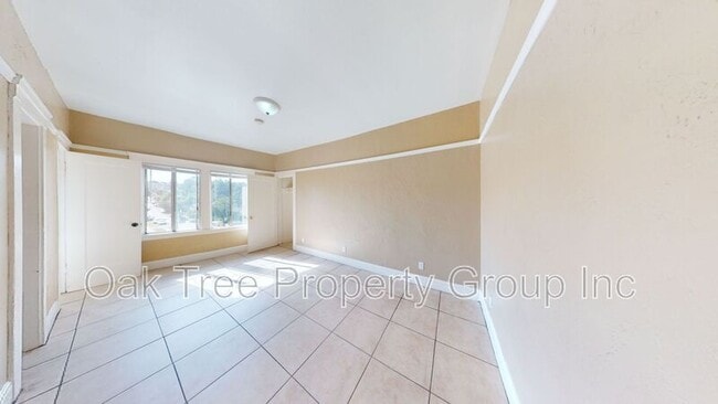 Photo - 2605 High St