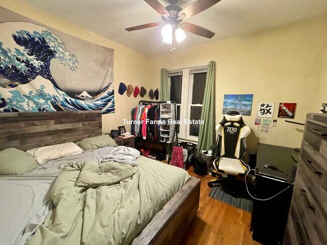 Photo - 731 Parker St Unit 3