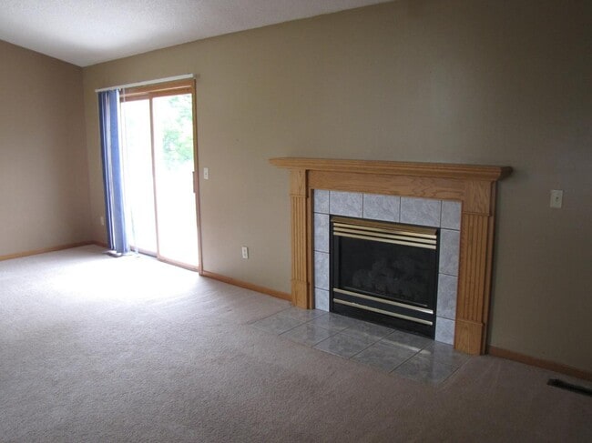 Photo - 4Bd*2Ba House in Farmington/Lakeville/AV Area! Avail. May 1st.