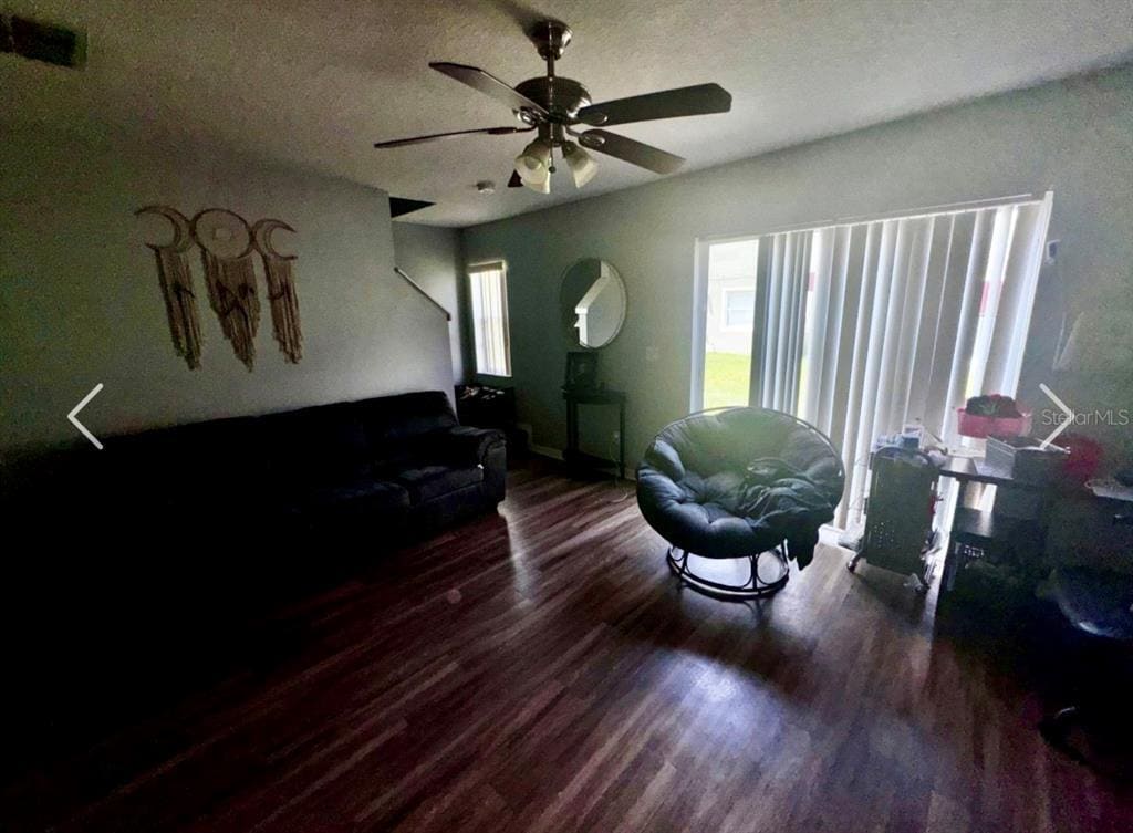 Photo - 533 Cresting Oak Cir