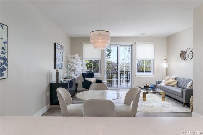 Building Photo - 6 N Midland Ave