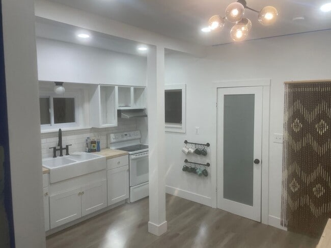 Photo - 1616 Vine St