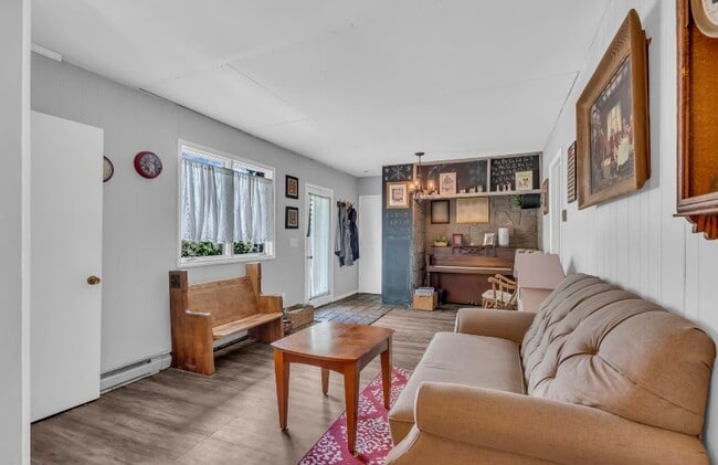 Photo - 8 Winona Ter Unit White Deer Plaza