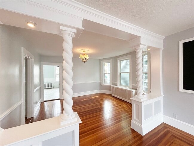 Photo - 80 Linden St Unit 1