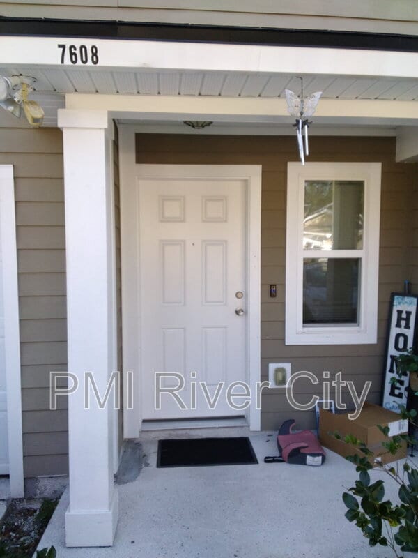 Photo - 7608 Rain Forest Dr N