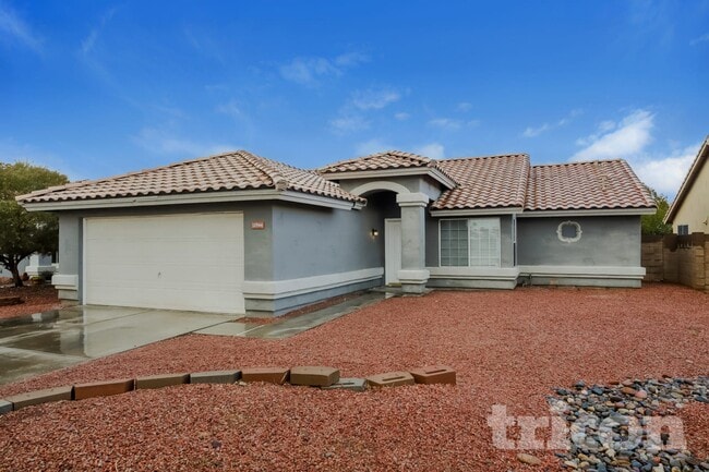 Building Photo - 11944 N 68th Ln