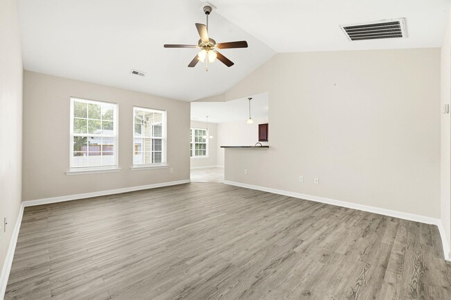 Photo - 2375 Morlynn Dr