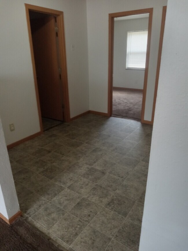 5831 Stieren Dr Apartments High Ridge, MO