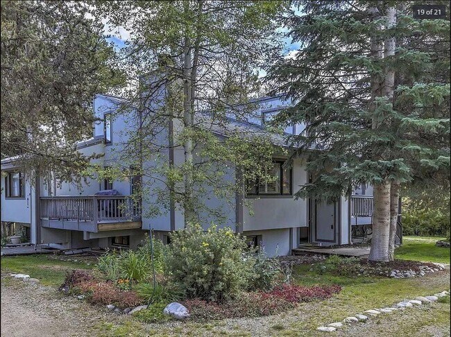 Photo - 240 Vasquez Rd