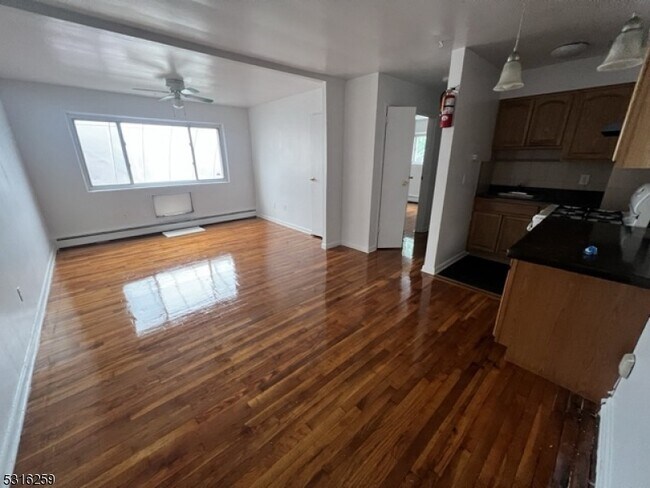 Photo - 519 Monroe Ave Unidad 9