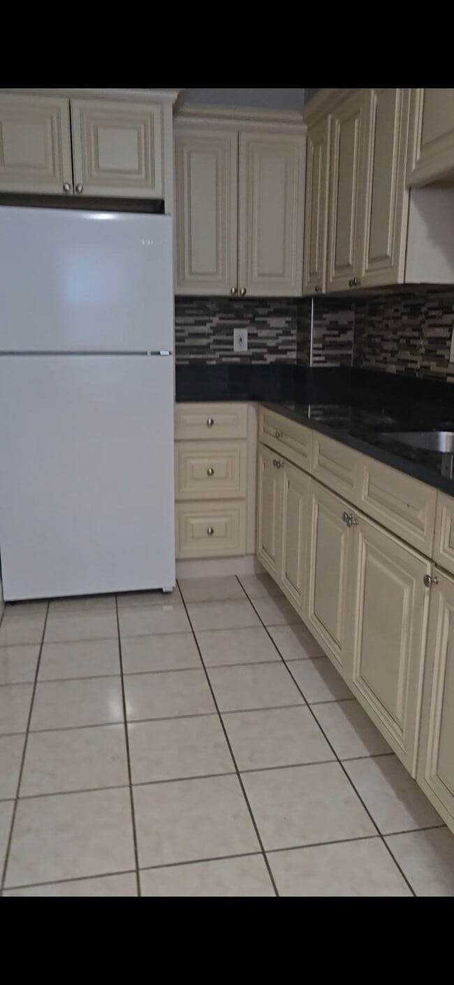 Photo - Residences at Lafayette LLC- 176 Lafayette