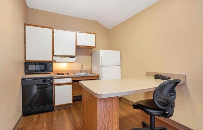 Furnished Studio-Providence - Airport